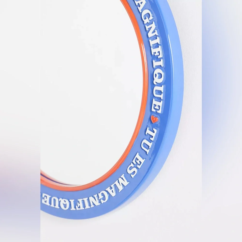 Anthropologie CLAUDETTE ROUND PETITE GALLERY WALL MIRROR
Style No.  101827707 - Picture 5 of 6